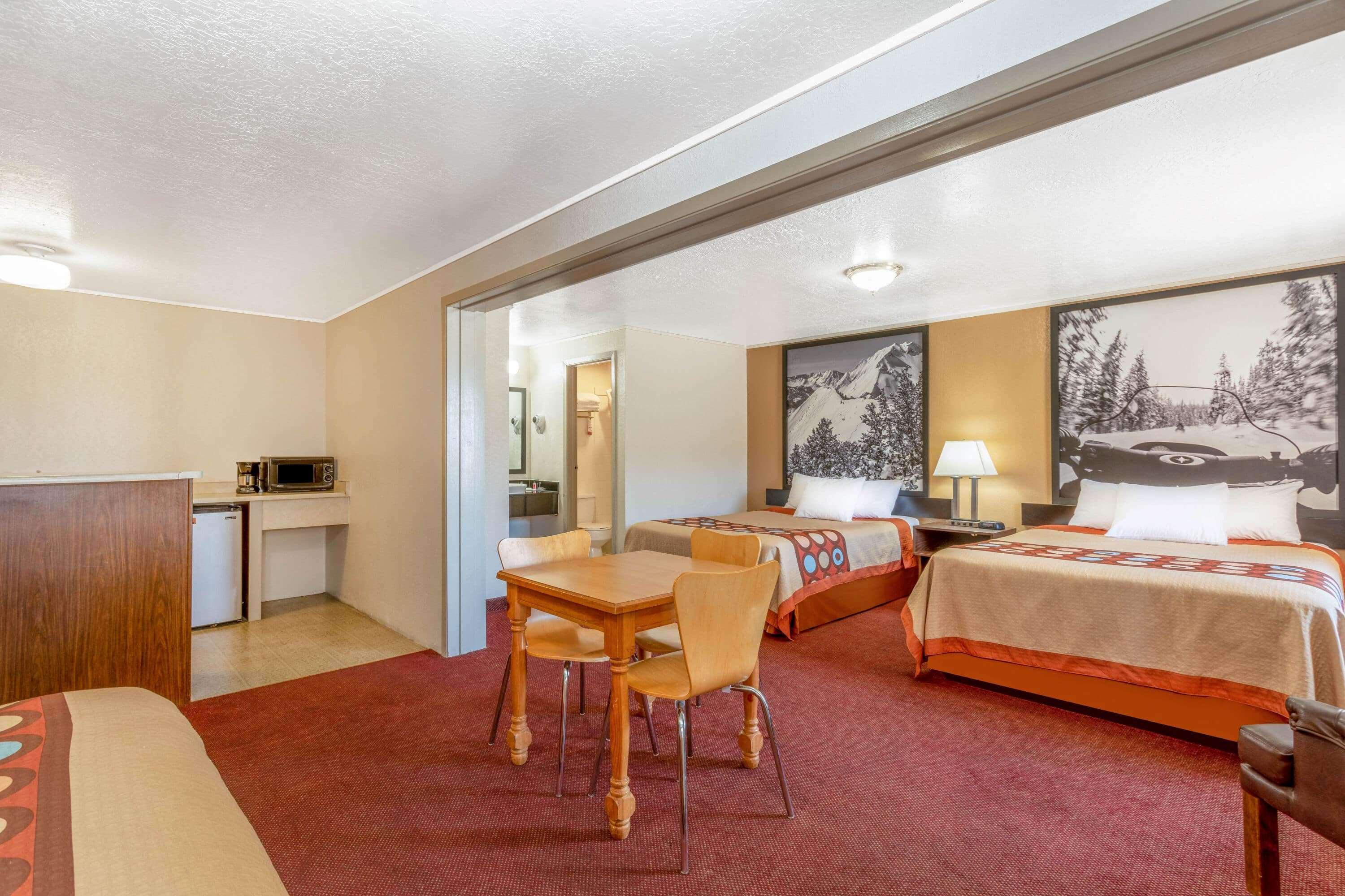 Super 8 By Wyndham Evanston Εξωτερικό φωτογραφία