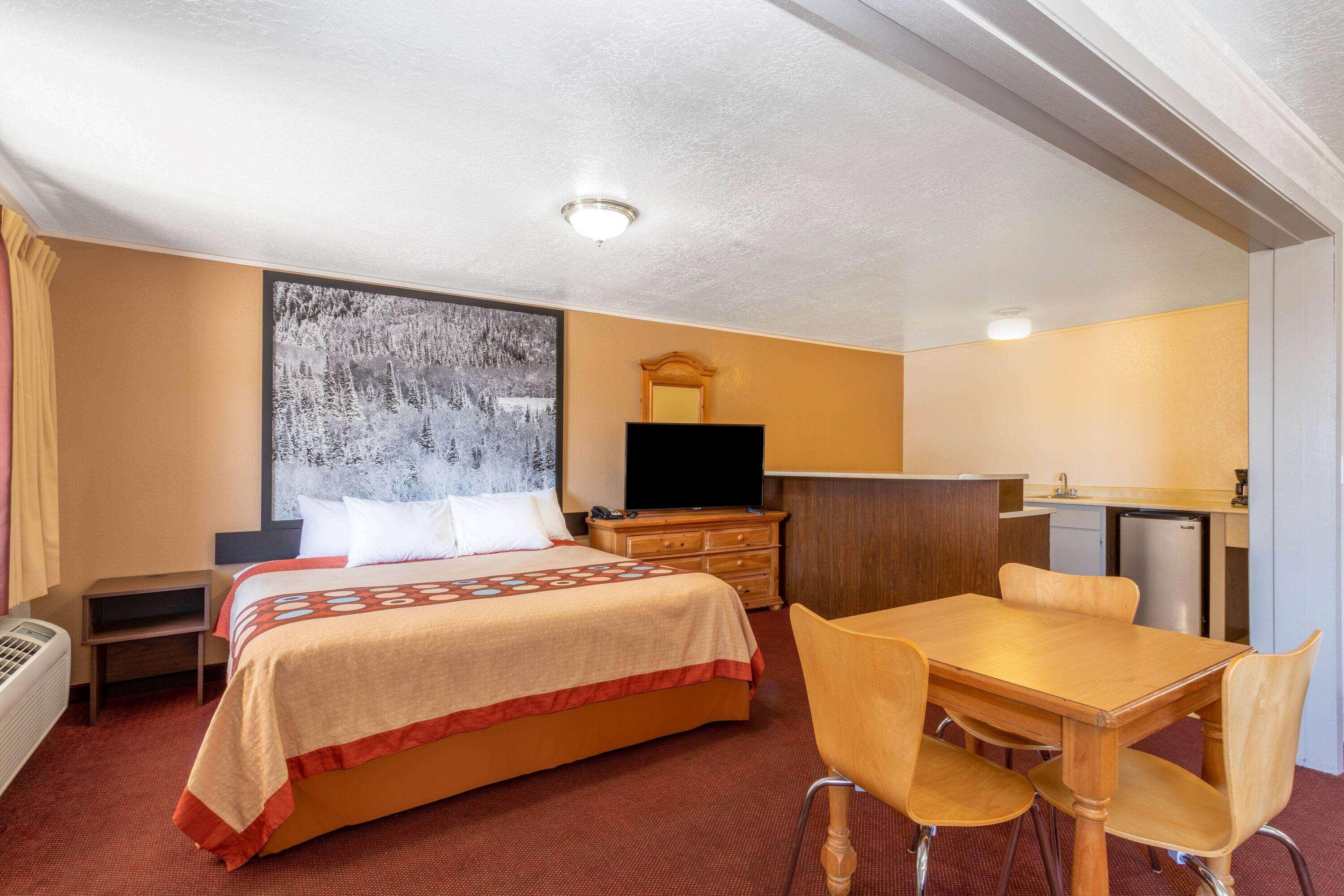 Super 8 By Wyndham Evanston Εξωτερικό φωτογραφία
